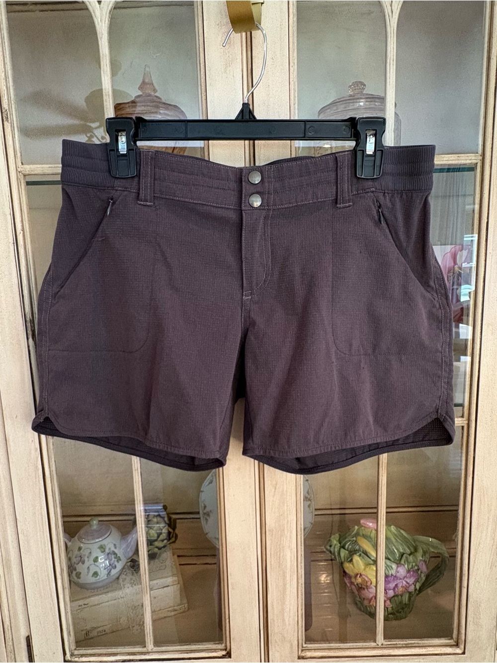 Kuhl Brand Women’s Casual Active Wear Shorts in Grey
